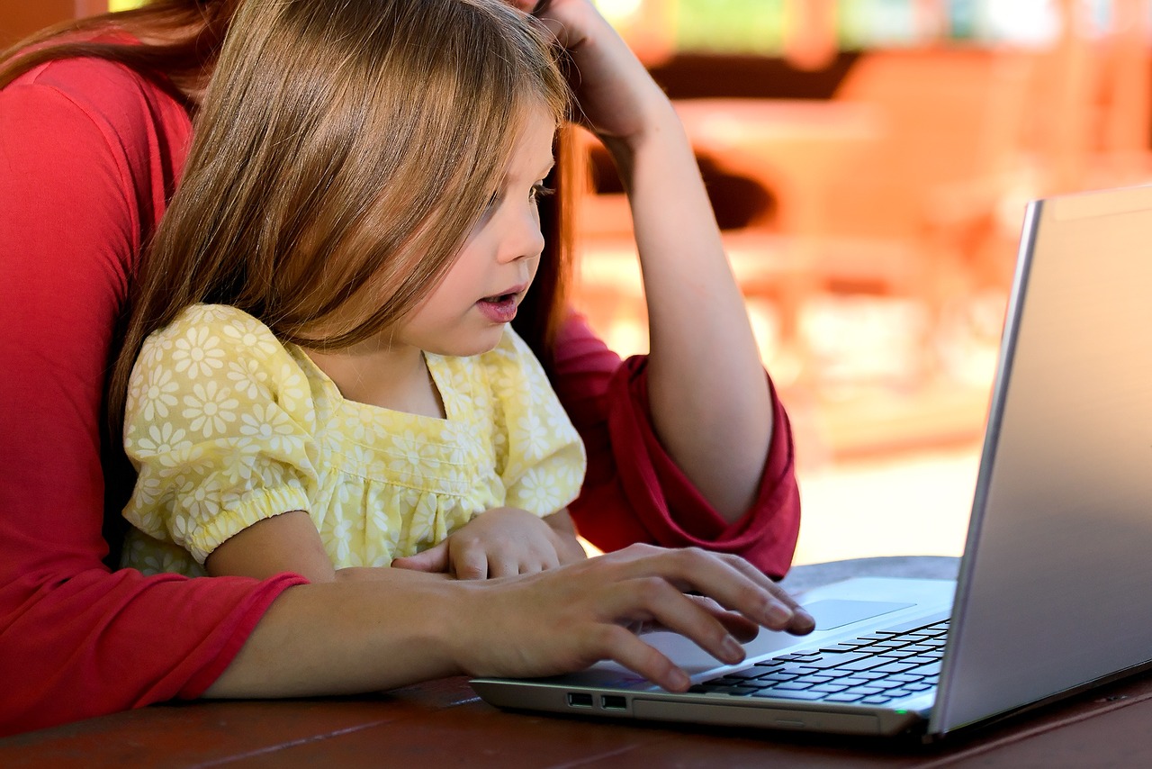 5 things every parent must do to protect their kids online