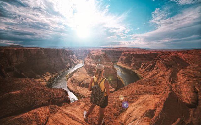 6 ways to stay safe while traveling solo