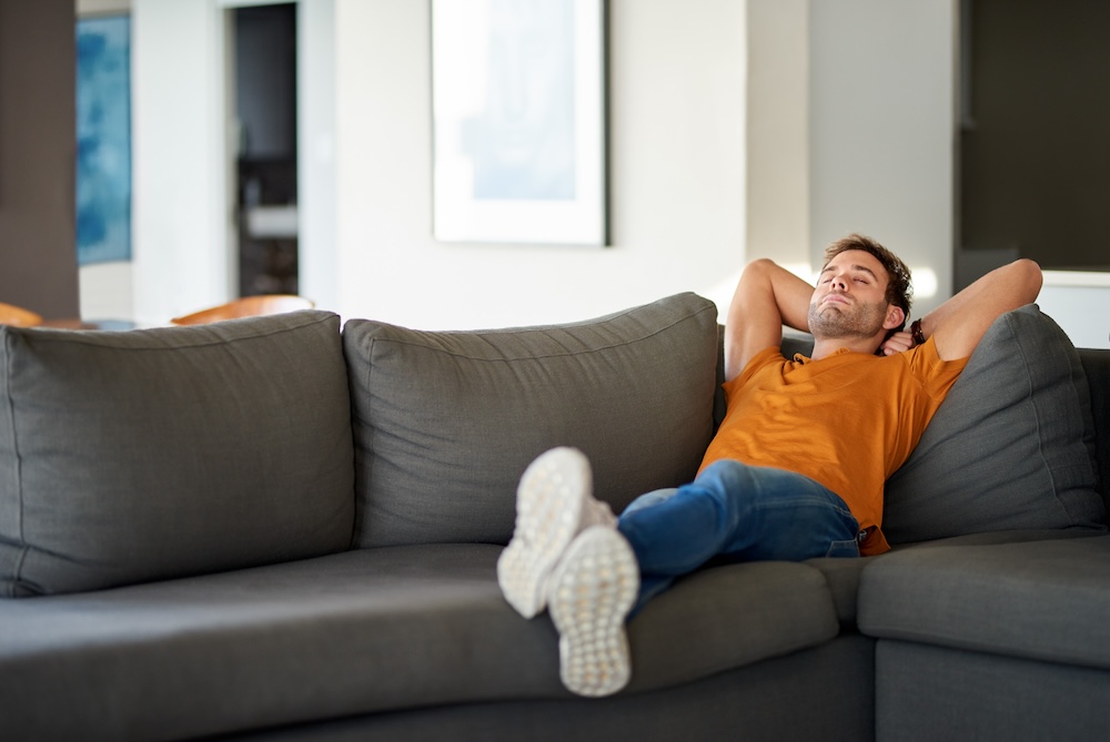 Couch Surfing: Is it a Threat to Your Identity?