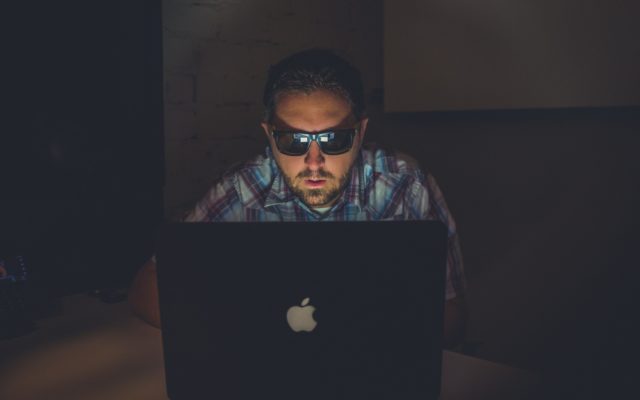 How to tell if your neighbor is stealing your Wi-Fi